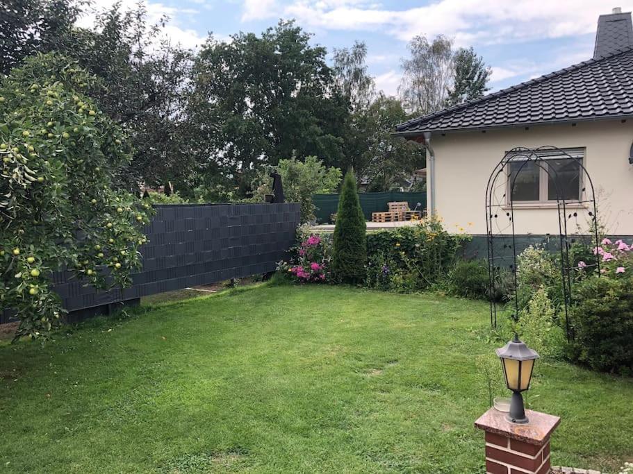 Gemuetlicher Bungalow In Cottbus - Sielow Exterior foto